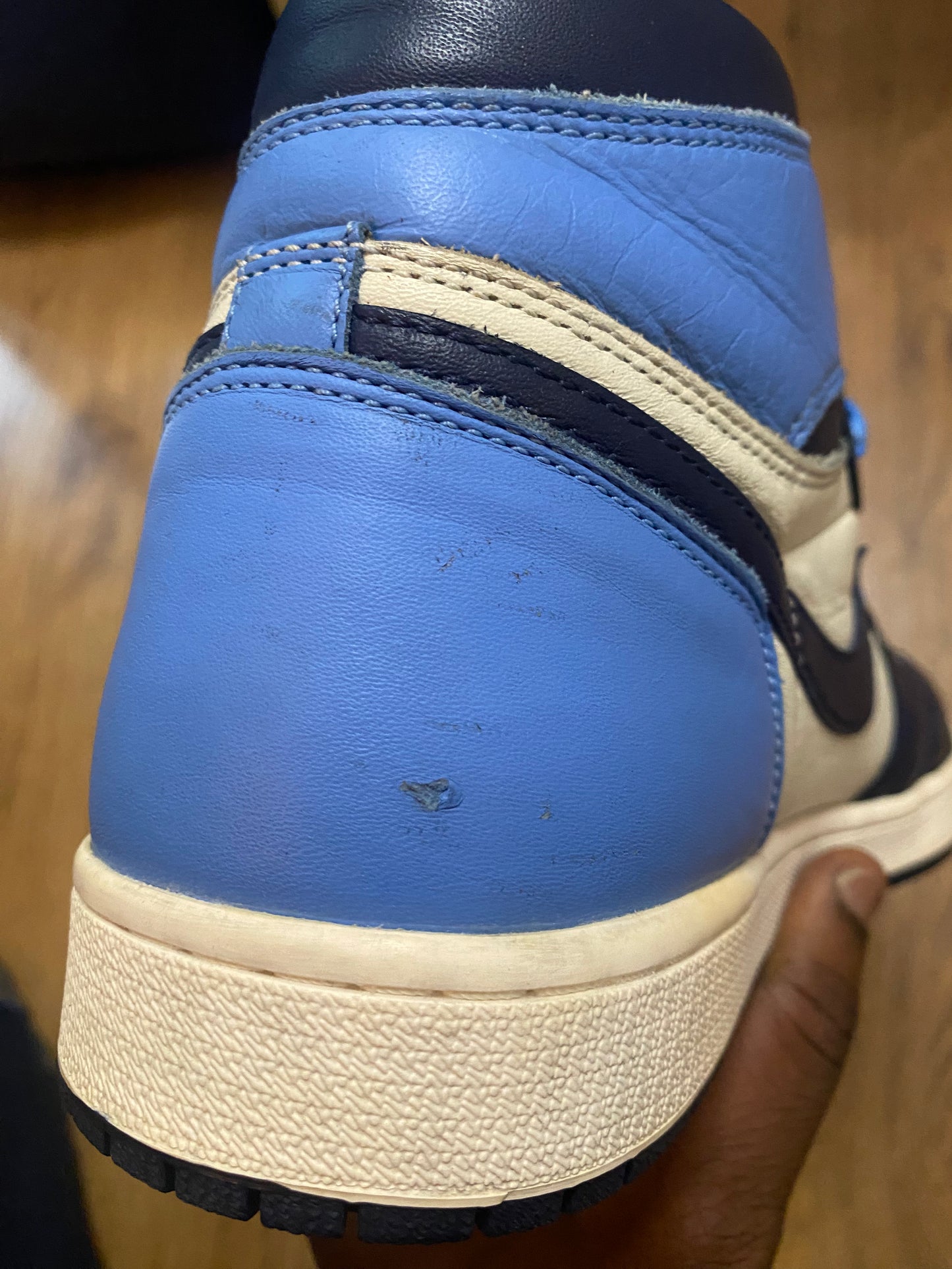 Air Jordan 1 Retro High "Obsidian/University Blue"